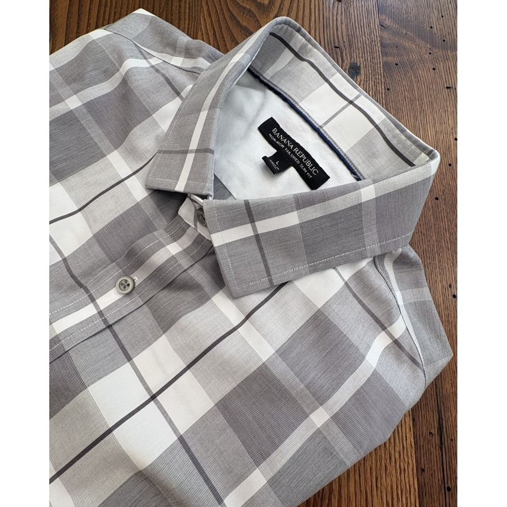 Banana Republic Men's Non-Iron Slim Fit Plaid Long Sleeve Dress Shirt Gray L